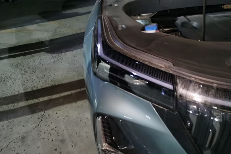 GEELY Boyue L 2025 car image #8