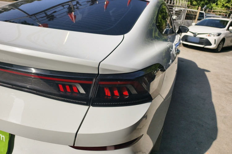 Volkswagen Lamando 2024 immagine di auto #8