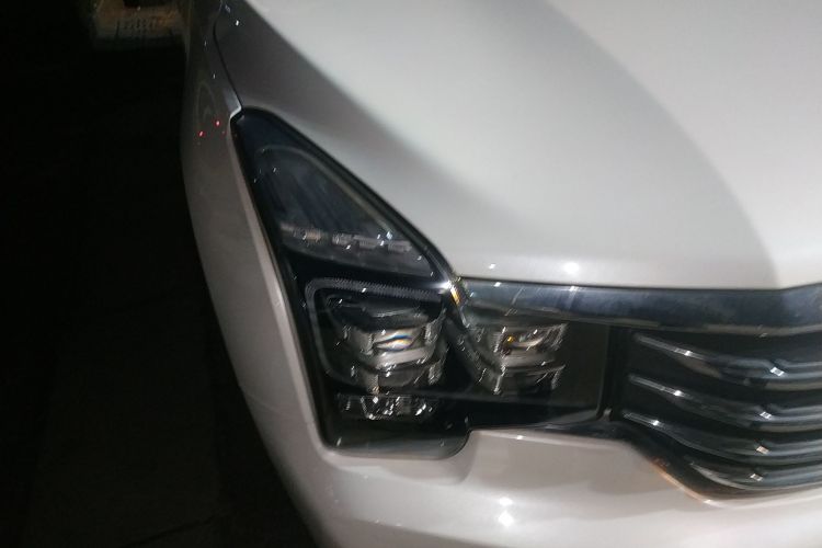 GAC Trumpchi GS7 2019 car image #8