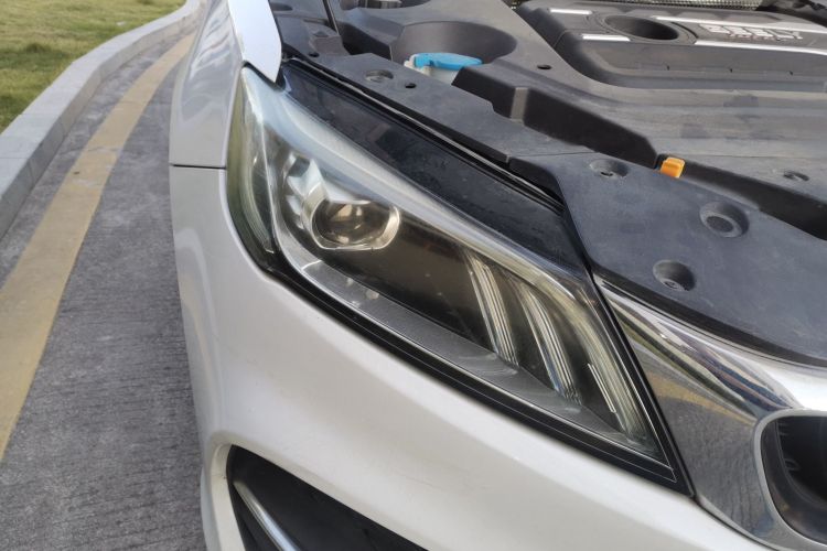 GEELY Binray 2018 car image #8
