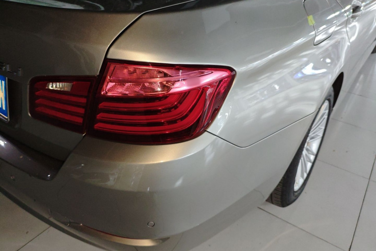 BMW 5 Series 2016 #8 BMW 5 Series 2016 car image #8