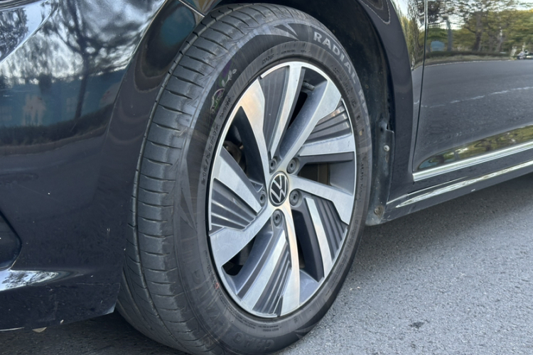 Volkswagen Passat New Energy 2021 car image #8