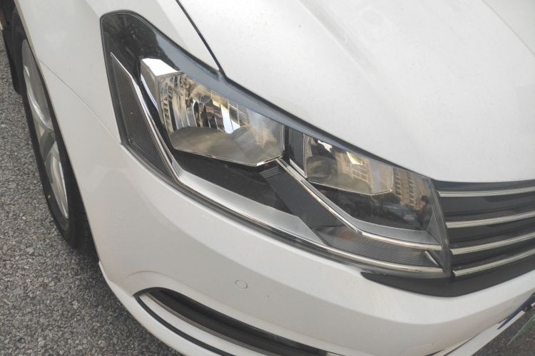 Volkswagen Gran Lavida 2017 immagine di auto #8