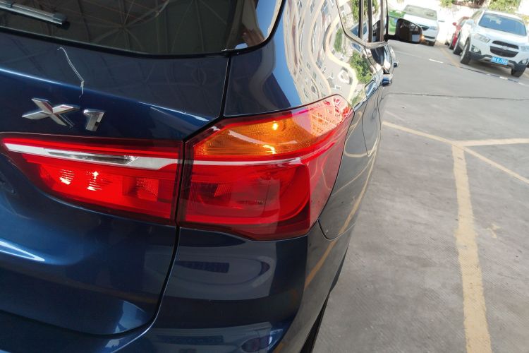 BMW X1 2018 car image #8