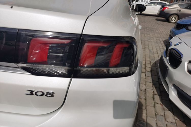 Peugeot 308 2017 #8 Peugeot 308 2017 car image #8