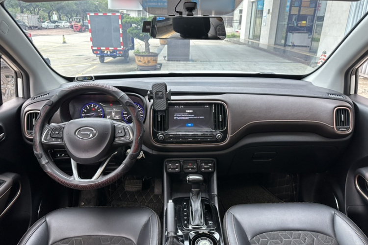 GAC Trumpchi GS3 2018 car image #8