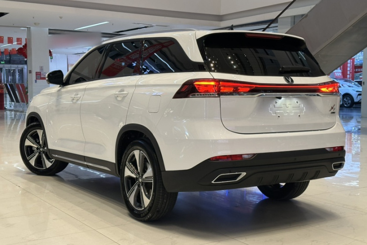 Changan X7 PLUS 2025 imagem de carro #8
