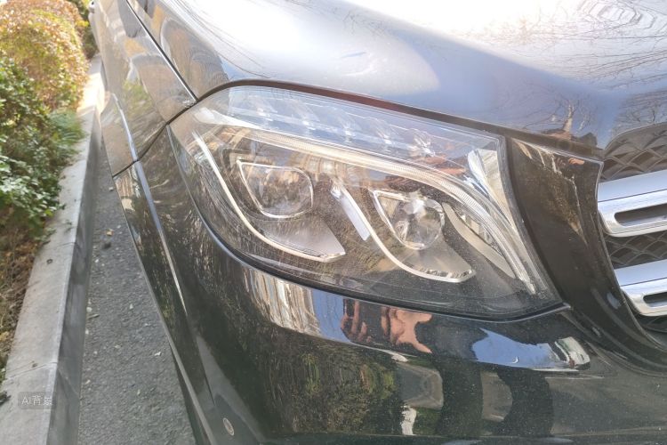 Mercedes-Benz GLS Class 2017 car image #8