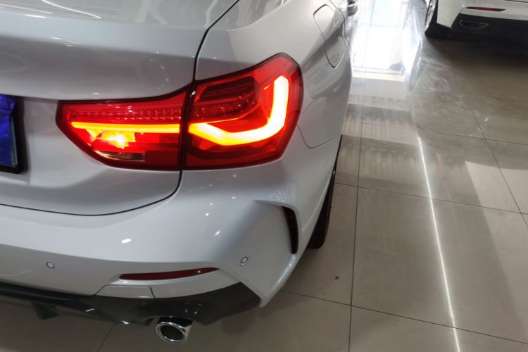 BMW 1 Series 2021 car image #8