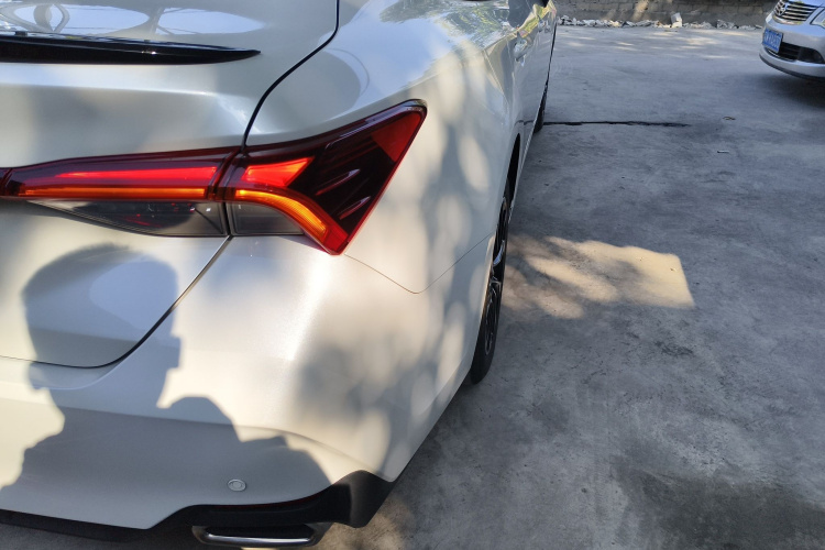 Toyota Avalon 2023 car image #8