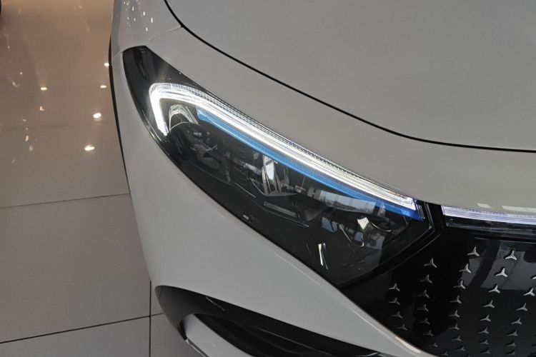 Mercedes-Benz EQA Class 2025 #8 Mercedes-Benz EQA Class 2025 immagine di auto #8