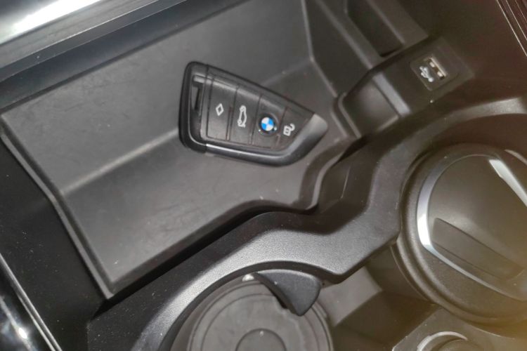 BMW X3 2020 car image #8