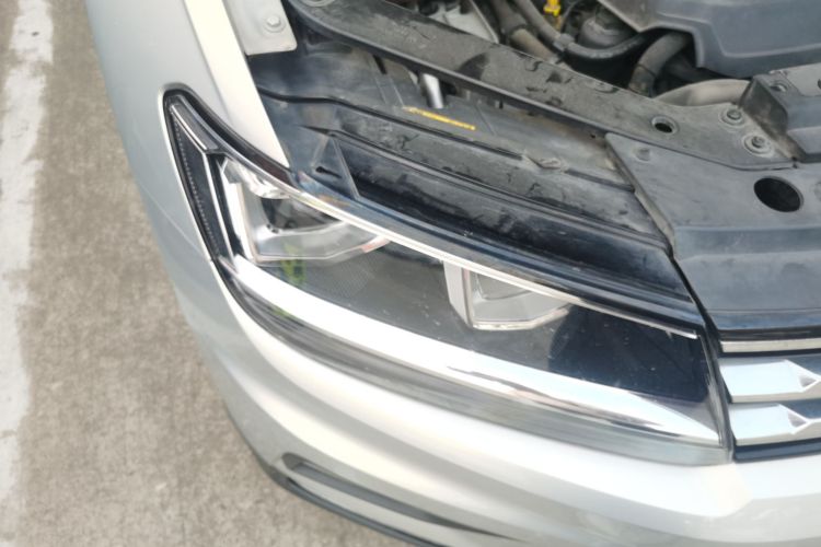 Volkswagen Tiguan L 2018 #8 Volkswagen Tiguan L 2018 car image #8