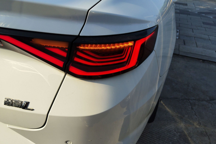 Emgrand L 2022 car image #8
