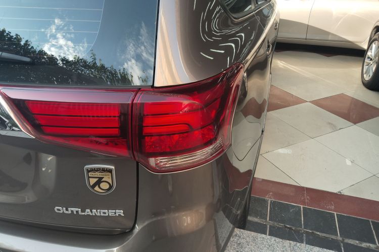 Rolls-Royce 2019 #8 Rolls-Royce 2019 car image #8