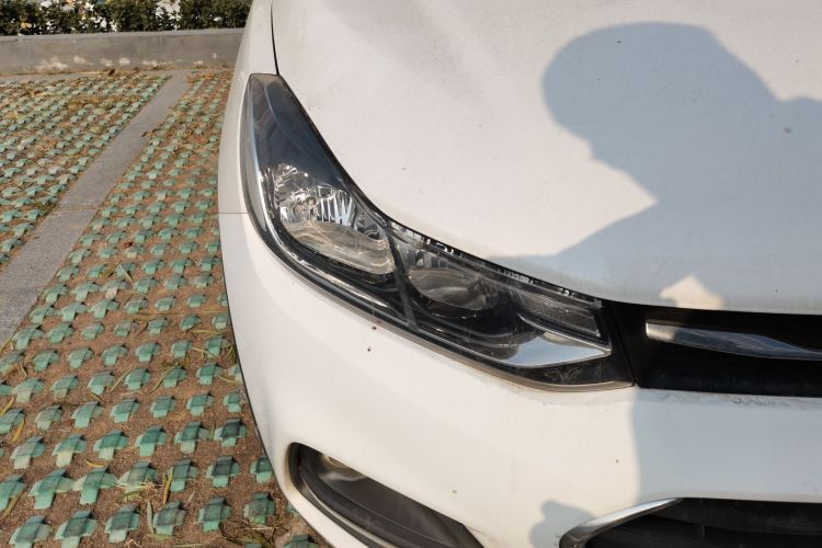 Chevrolet Tracker 2018 #8 Chevrolet Tracker 2018 car image #8