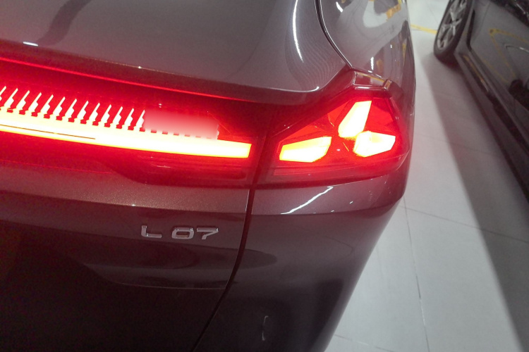 Deepal L07 2024 image de voiture #8