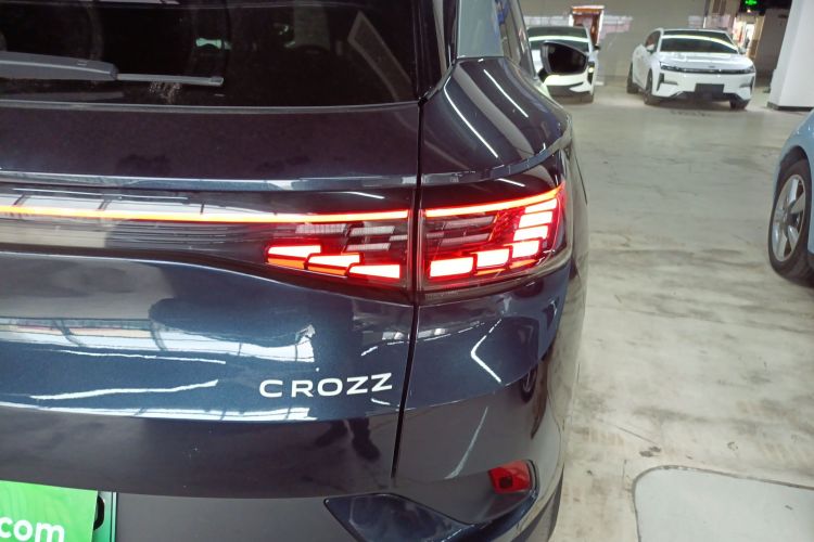 Volkswagen ID.4 Crozz 2022 immagine di auto #8