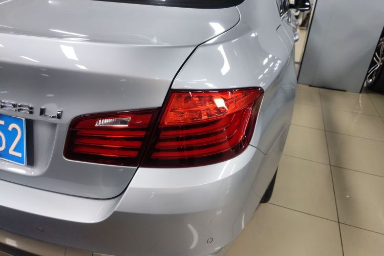 BMW 5 Series 2016 car image #8