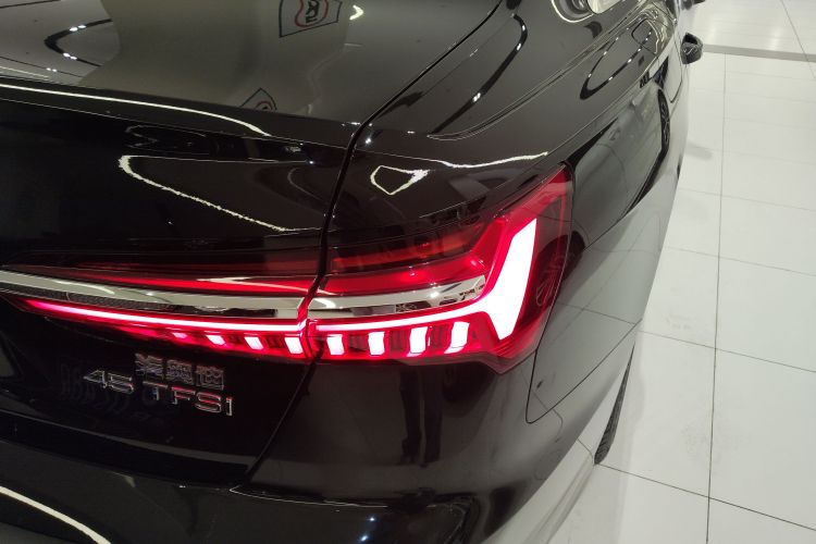 Audi A6L 2024 car image #8