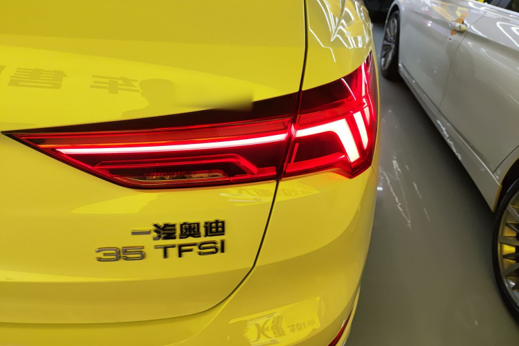 Audi Q3 2024 #8 Audi Q3 2024 car image #8