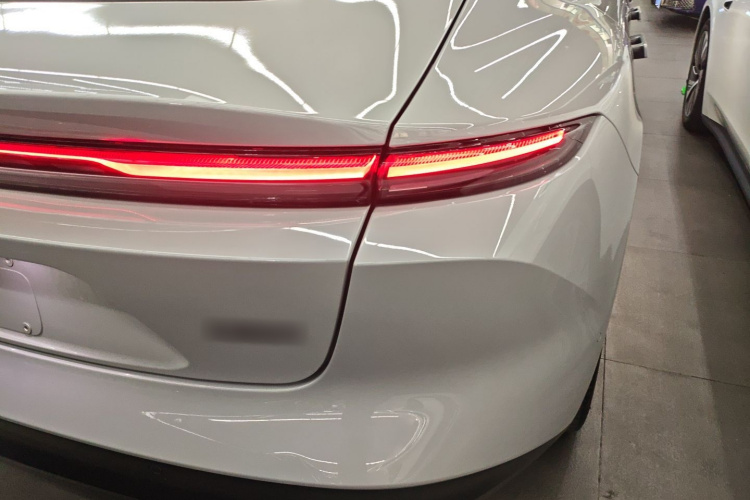 NIO ET5 2022 car image #8