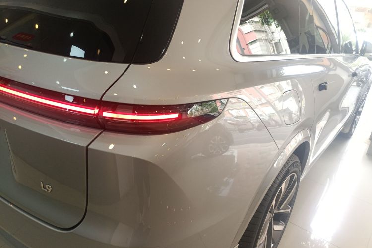 Li L9 2022 image de voiture #8