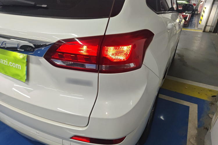 Haval H6 Coupe 2020 #8 Haval H6 Coupe 2020 car image #8