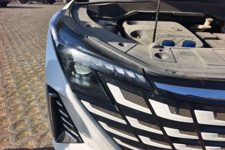 Changan UNI-Z PHEV 2024 #8 Changan UNI-Z PHEV 2024 immagine di auto #8