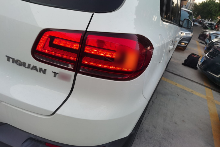 Volkswagen Tiguan 2015 #8 Volkswagen Tiguan 2015 car image #8