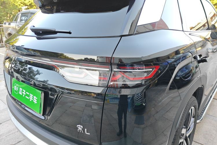 BYD SongL DM-i 2025 car image #8