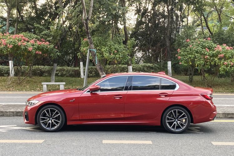 BMW 3 Series 2022 #8 BMW 3 Series 2022 car image #8