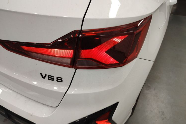 VS5 2025 car image #8