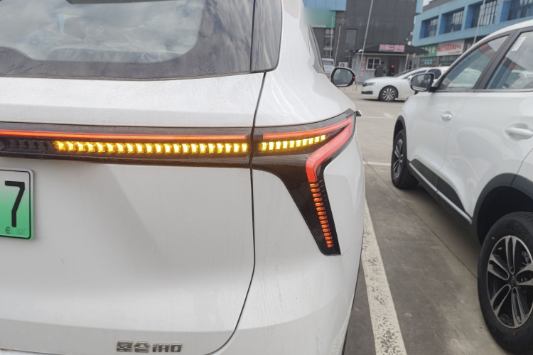 Kaiyi Kunlun New Energy 2025 car image #8