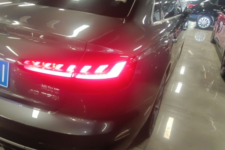 Audi A4L 2021 #8 Audi A4L 2021 car image #8