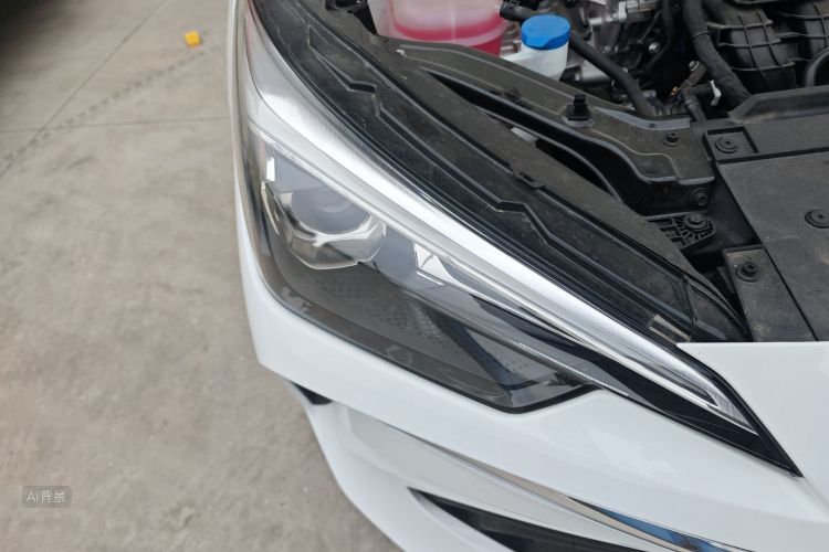Roewe i5 2025 car image #8