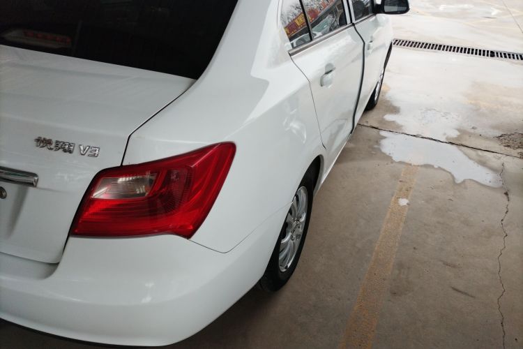 Changan Alsvin V3 2015 car image #8