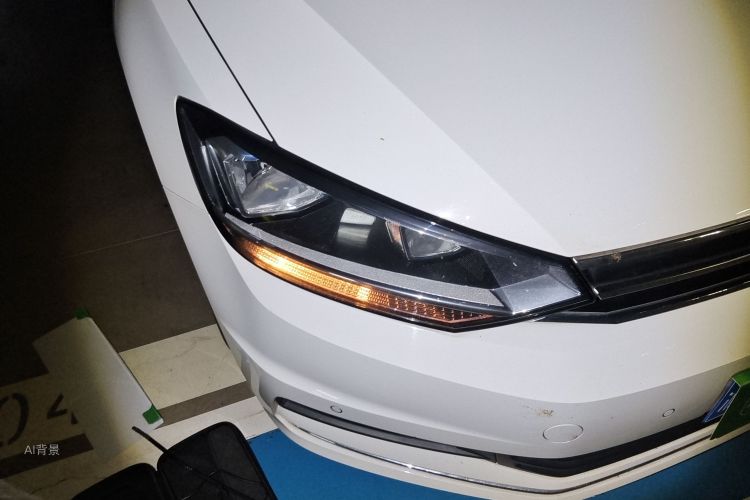 Volkswagen Touran 2018 immagine di auto #8