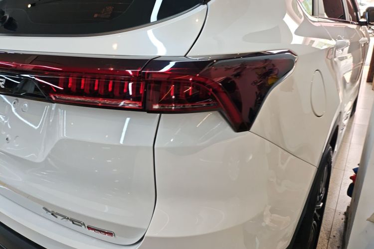 X70 PLUS 2024 car image #8