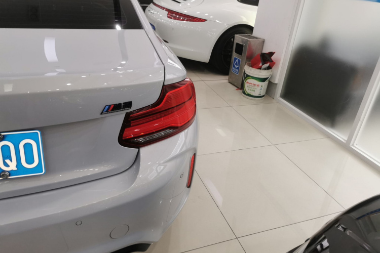 BMW M2 2019 car image #8