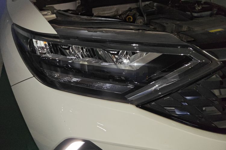 VS5 2021 car image #8
