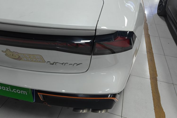 Changan UNI-V 2023 #8 Changan UNI-V 2023 car image #8