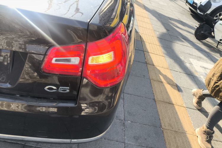 Citroen C5 2016 car image #8