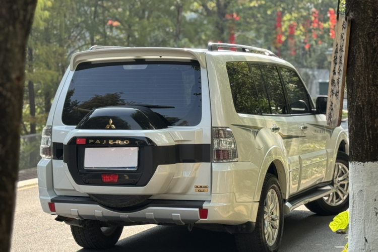 Rolls-Royce 2019 car image #8