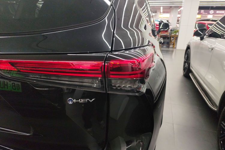 Toyota Highlander 2025 car image #8