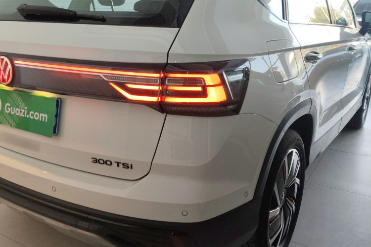 Volkswagen Tharu 2024 car image #8