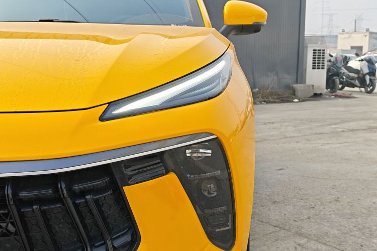 Forthing 2022 car image #8