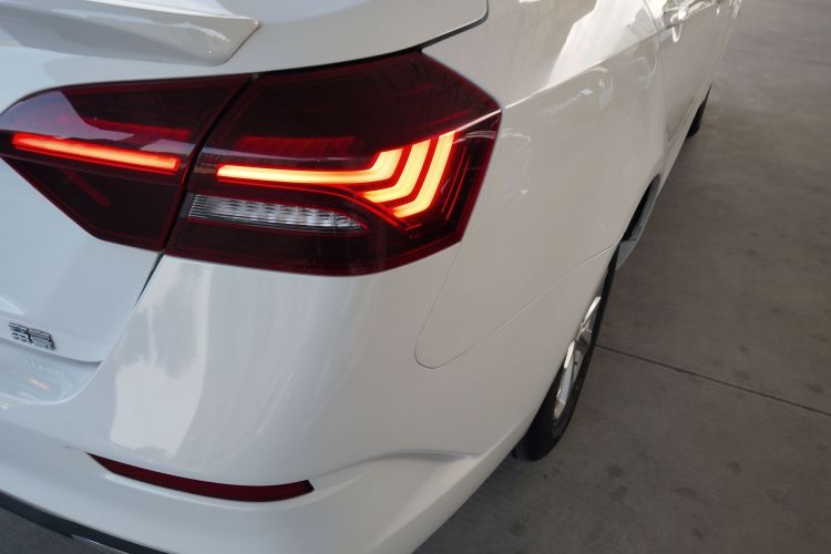 GEELY Emgrand 2022 car image #8