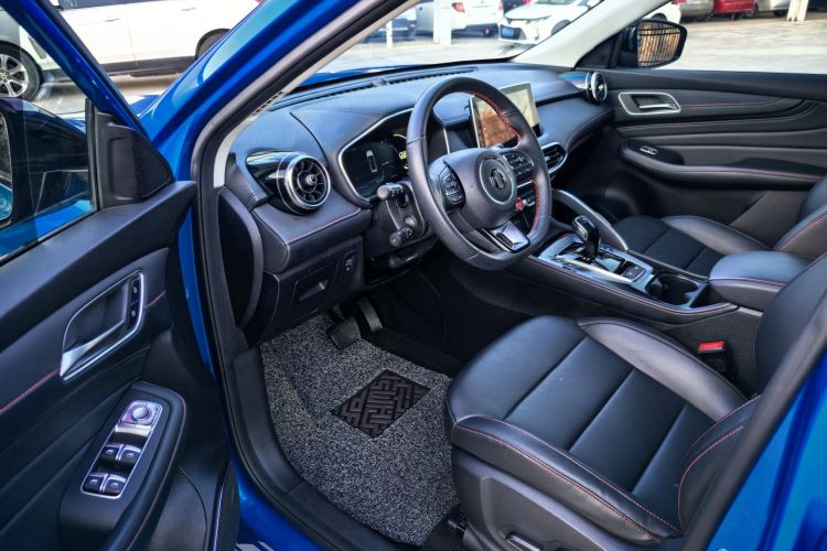 MG HS 2021 car image #8