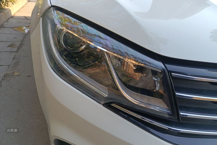 Forthing JOYEAR S50 2018 immagine di auto #8